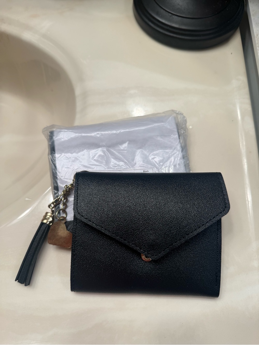🩷 (2) black  Women's Envelope Wallet with Tassel and Heart Charm